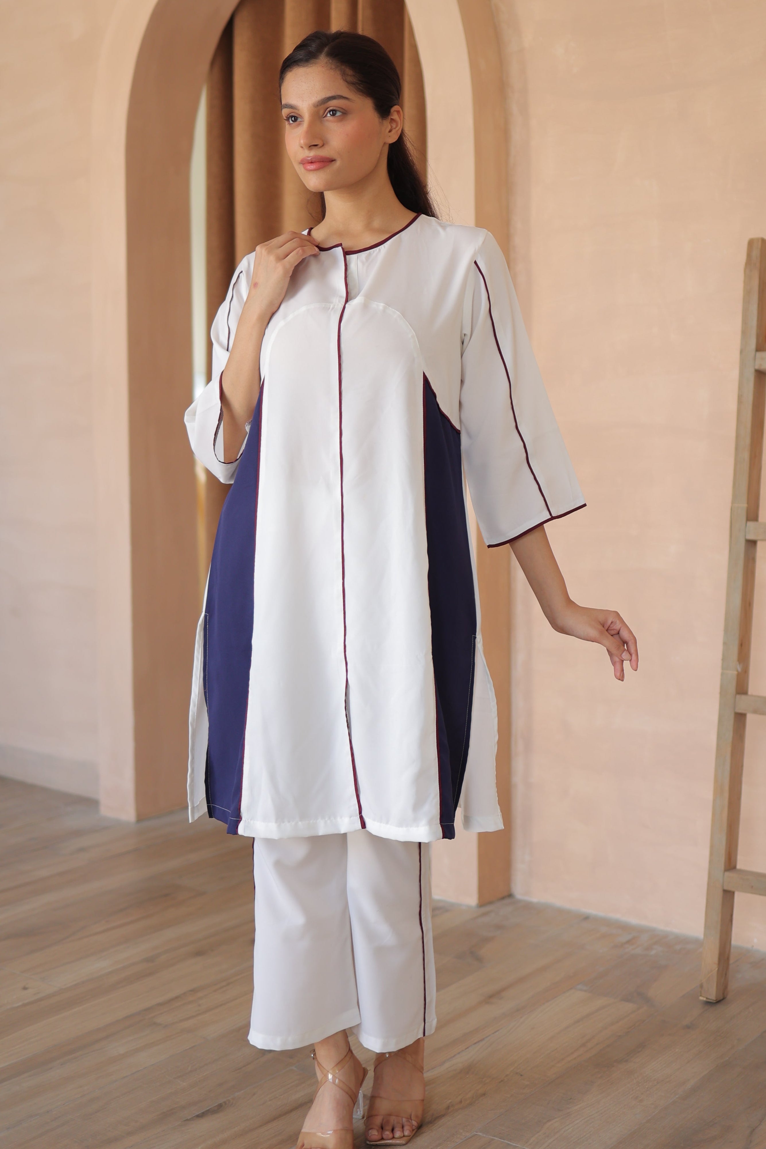 Midnight Ivory Lounge Set